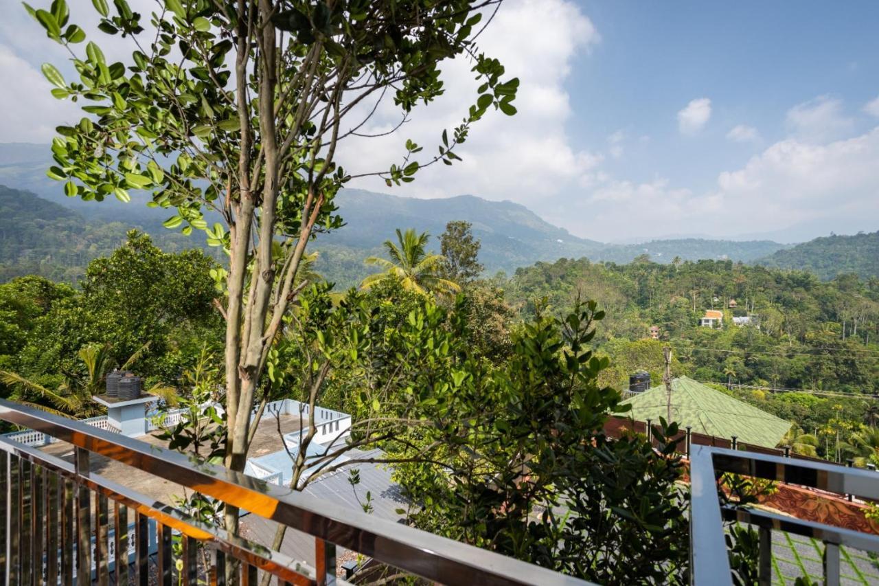 โรงแรมสตาร์ เอมิเรตส์ Anachal ภายนอก รูปภาพ