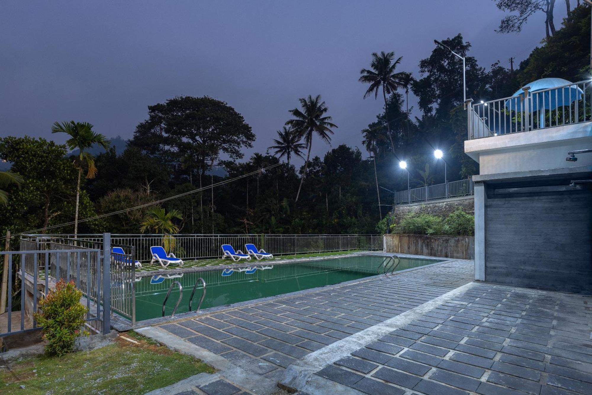 โรงแรมสตาร์ เอมิเรตส์ Anachal ภายนอก รูปภาพ